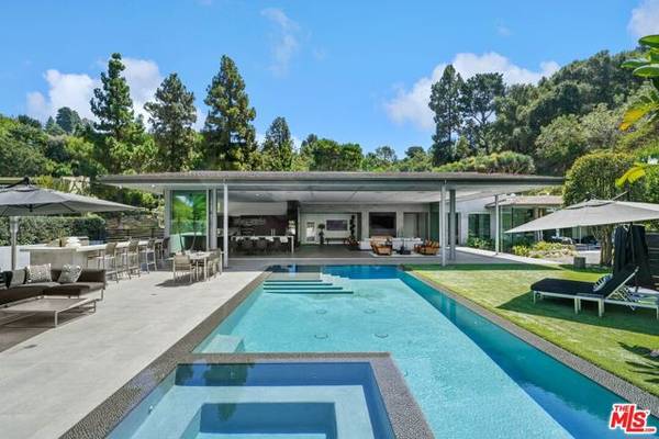 1975 Loma Vista Drive, Beverly Hills, CA 90210