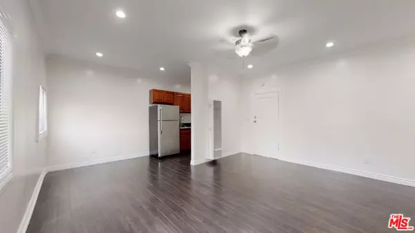 5522 Sierra Vista Avenue #14, Los Angeles, CA 90038