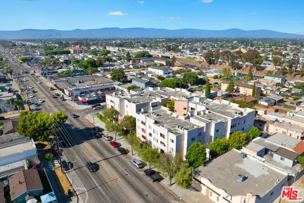 Los Angeles, CA 90003,10210 S Figueroa Street