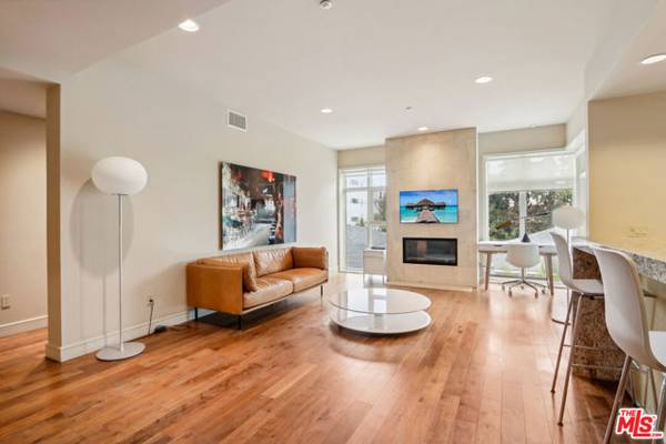 447 N Doheny Drive #304, Beverly Hills, CA 90210