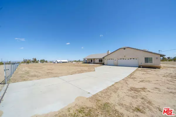 11635 Lebec Road, Phelan, CA 92371