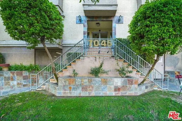 7045 Woodley Avenue #111, Van Nuys (los Angeles), CA 91406