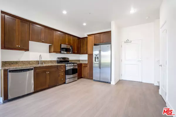 Los Angeles, CA 90013,629 Traction Avenue #239