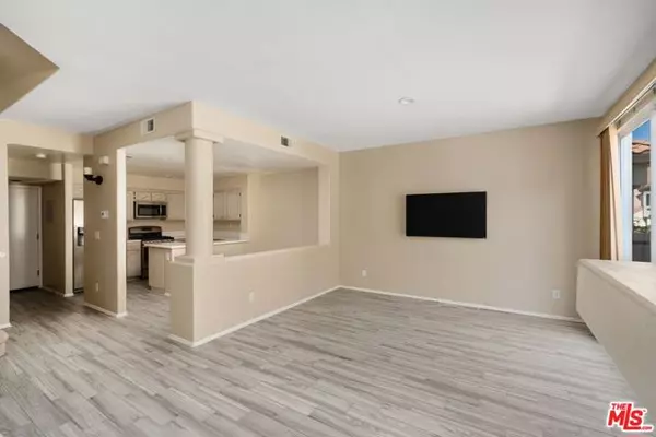 Canyon Country (santa Clarita), CA 91387,18128 Flynn Drive #3304