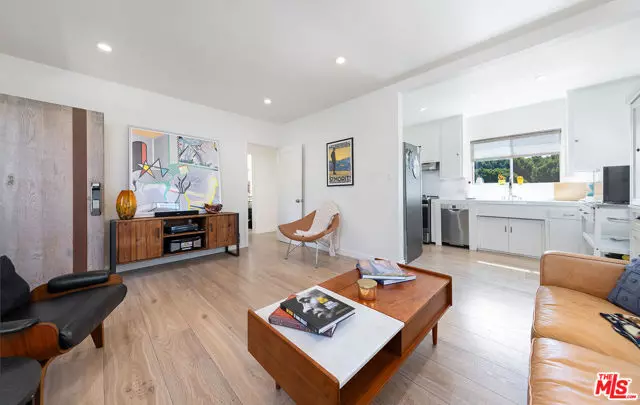 1014 Pier Avenue, Santa Monica, CA 90405