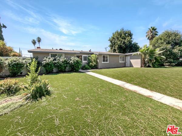 17530 Devonshire Street, Northridge (los Angeles), CA 91325