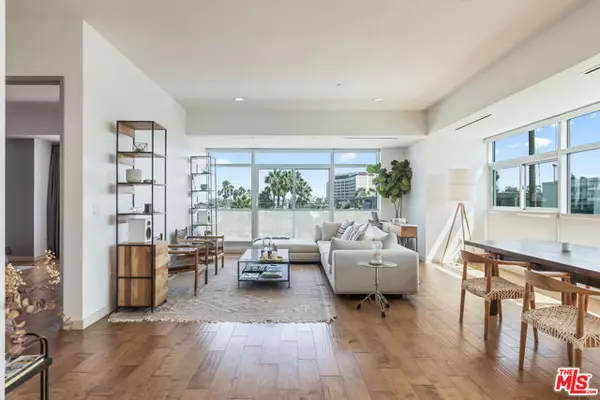 Marina Del Rey, CA 90292,3111 Via Dolce #404