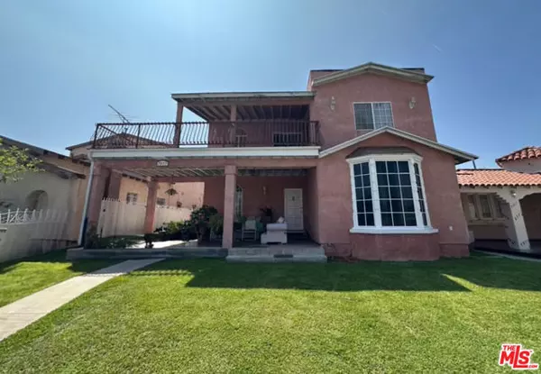 7917 S Mariposa Avenue, Los Angeles, CA 90044