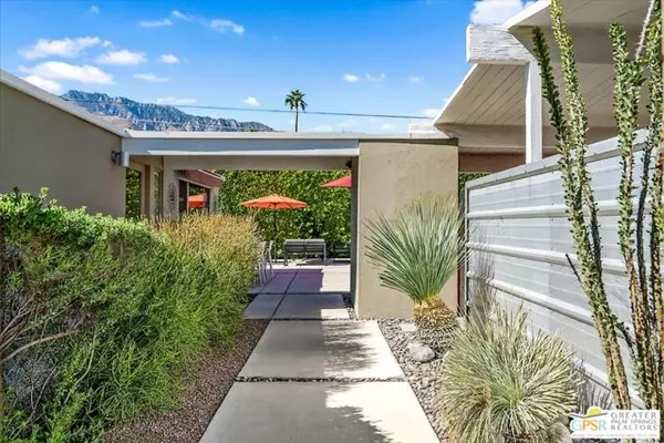 Palm Springs, CA 92262,2187 N Berne Drive