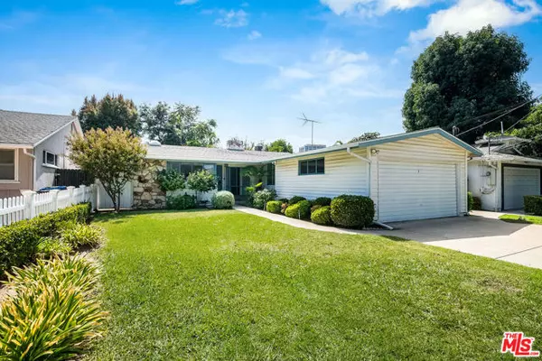 15536 Huston Street, Encino (los Angeles), CA 91436