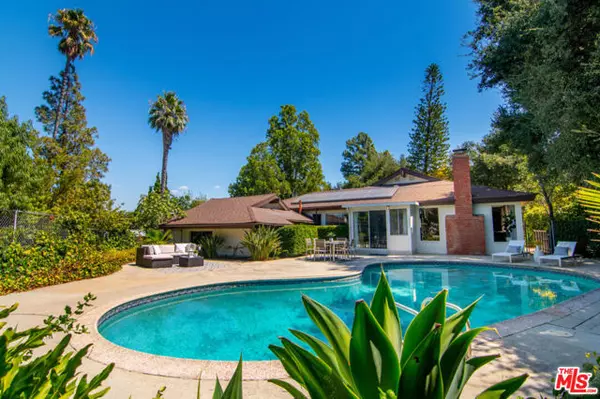 11500 Dona Dolores Place, Studio City (los Angeles), CA 91604