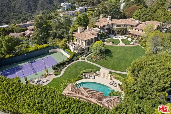 Pacific Palisades (los Angeles), CA 90272,1550 Amalfi Drive