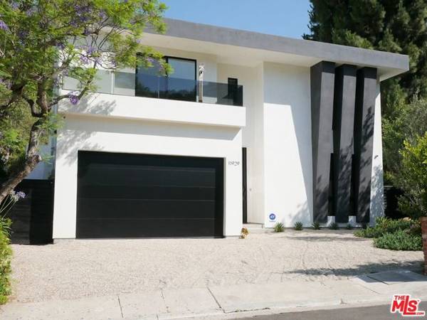 11929 Brentwood Grove Drive, Los Angeles, CA 90049