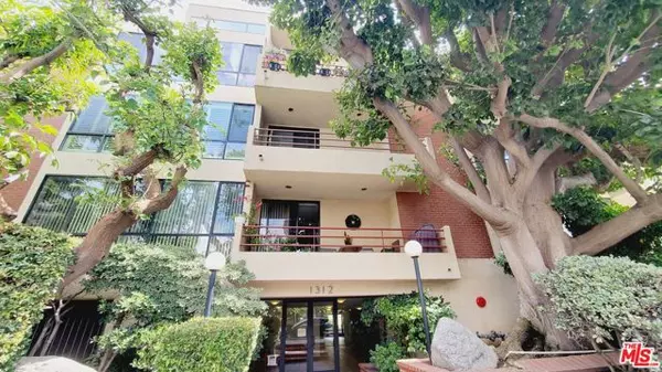 1312 S Saltair Avenue #104, Los Angeles, CA 90025