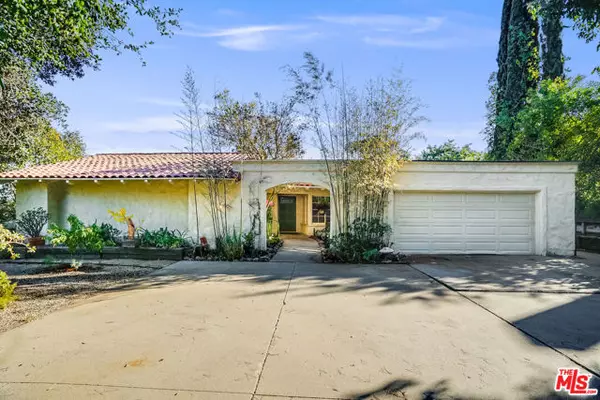 Westlake Village, CA 91361,2224 Kelmscott Court