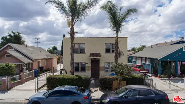 1212 E 76th Place, Los Angeles, CA 90001