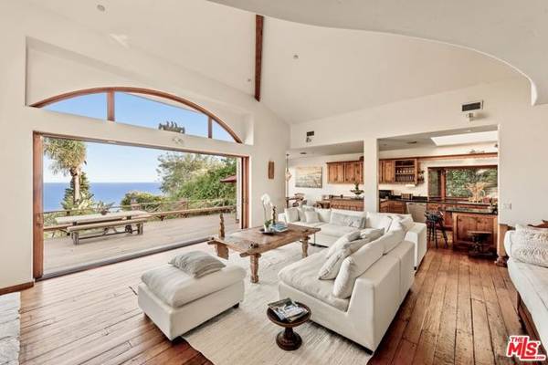 20404 Little Rock Way, Malibu, CA 90265