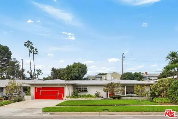 5917 S Le Doux Road, Los Angeles, CA 90056