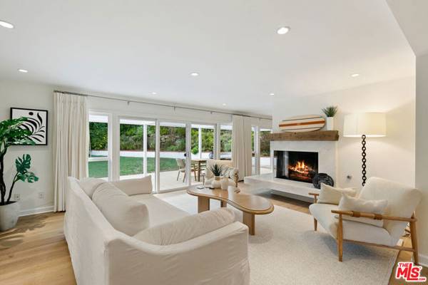 30751 La Brisa Drive, Malibu, CA 90265