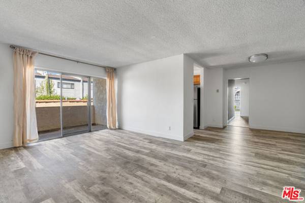 1827 S Barrington Avenue #107, Los Angeles, CA 90025