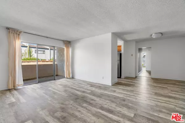 1827 S Barrington Avenue #107, Los Angeles, CA 90025