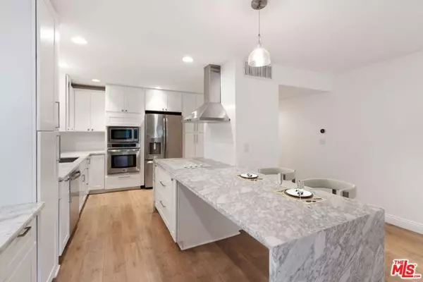 West Hollywood, CA 90069,1010 Hammond Street #204