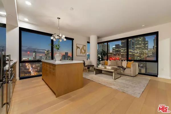 400 S Broadway #2910, Los Angeles, CA 90013