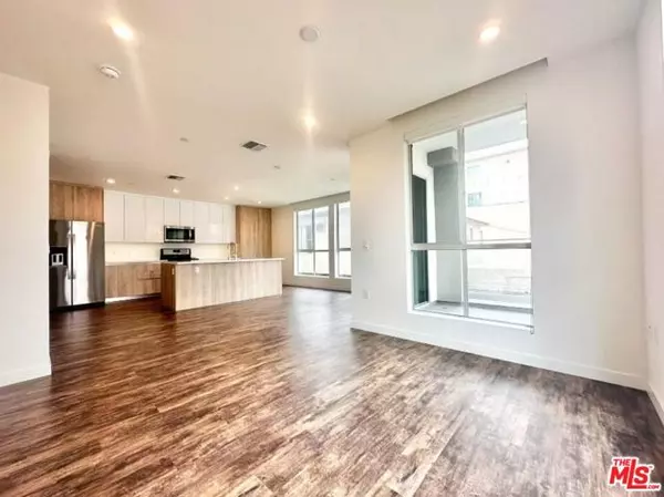 714 Sweetzer Avenue #201, Los Angeles, CA 90069