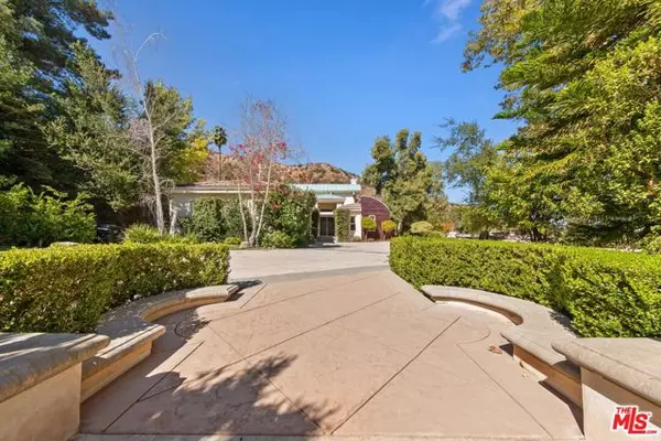 Calabasas, CA 91302,23545 Park South Street