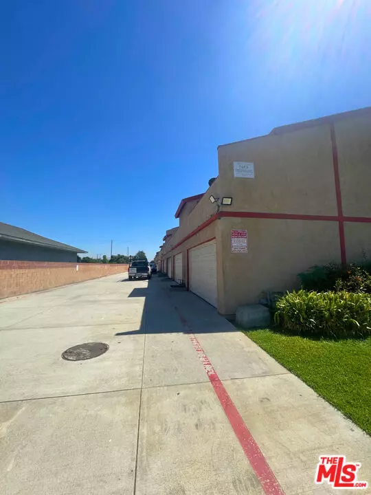 Baldwin Park, CA 91706,3160 Vineland Avenue #10