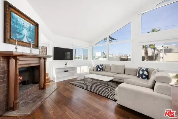 18 Union Jack Street #301, Marina Del Rey, CA 90292