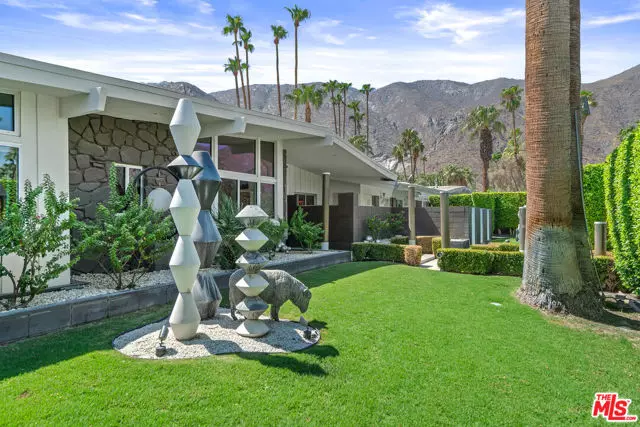 Palm Springs, CA 92262,611 W Leisure Way