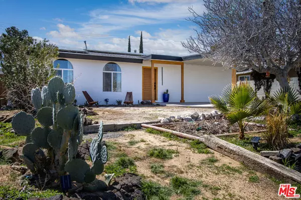 Joshua Tree, CA 92252,61521 Sunburst Drive