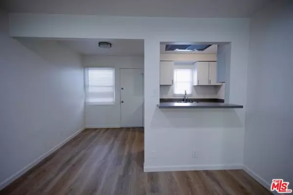 Santa Monica, CA 90404,2820 ARIZONA Avenue #2