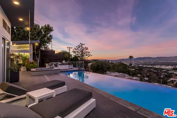 7275 Mulholland Drive, Los Angeles, CA 90068