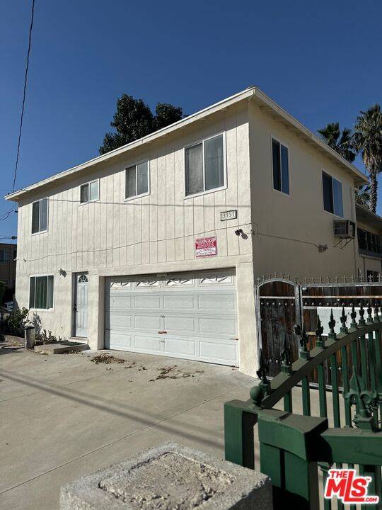 13357 Victory Boulevard, Van Nuys (los Angeles), CA 91401