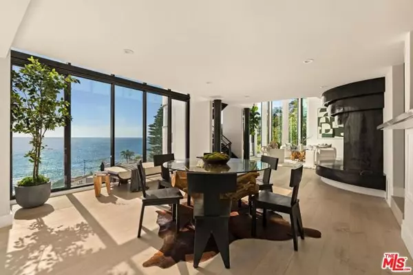 Pacific Palisades (los Angeles), CA 90272,17824 Castellammare Drive