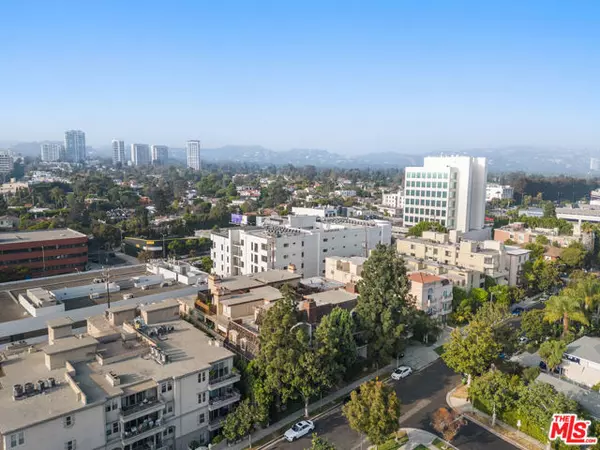 10327 Missouri Avenue #105, Los Angeles, CA 90025