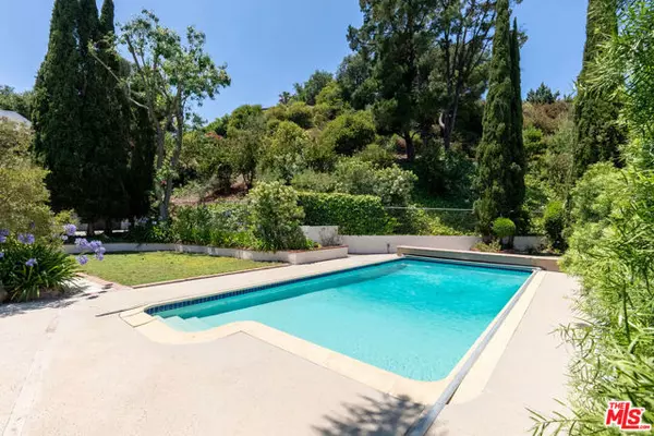 8213 Skyline Drive, Los Angeles, CA 90046