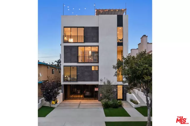 Venice (los Angeles), CA 90291,2432 Penmar Avenue #203