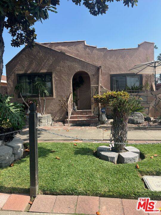 719 W Century Boulevard, Los Angeles, CA 90044