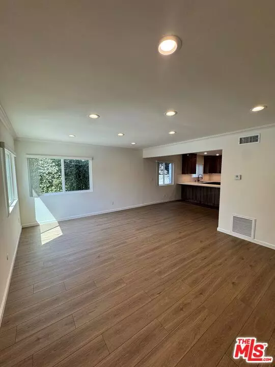 4335 Prospect Avenue, Los Angeles, CA 90027