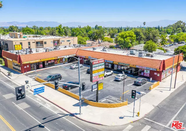 Tarzana (los Angeles), CA 91335,6104 Reseda Boulevard