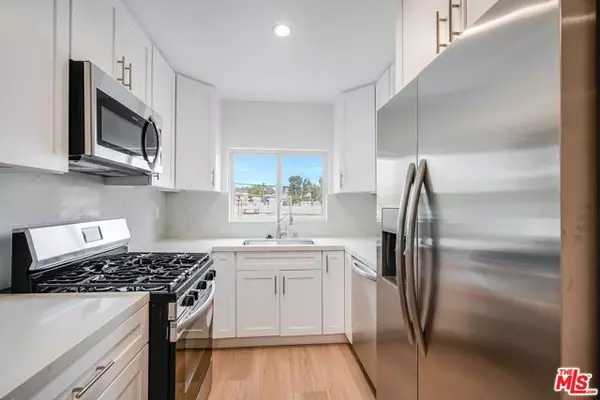 11675 Darlington Avenue #303, Los Angeles, CA 90049