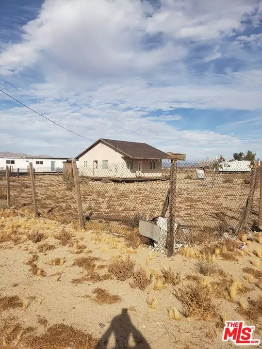 Lucerne Valley, CA 92356,14196 Fairlane Road