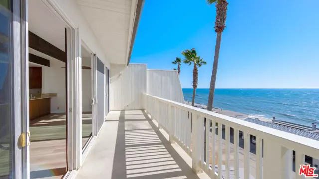 11906 Whitewater Lane, Malibu, CA 90265