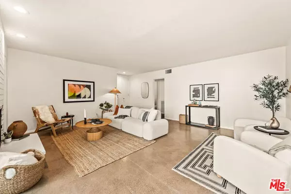 West Hollywood, CA 90069,8401 Fountain Avenue #13