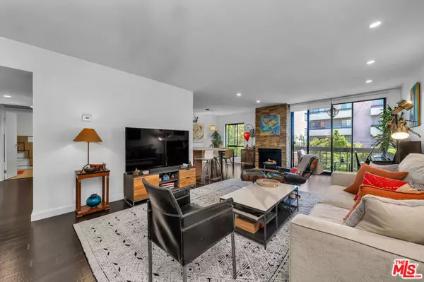 7300 Franklin Avenue #548, Los Angeles, CA 90046