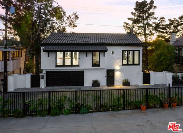 8591 Skyline Drive, Los Angeles, CA 90046