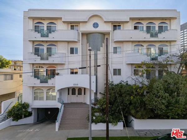 1315 S Saltair Avenue #302, Los Angeles, CA 90025